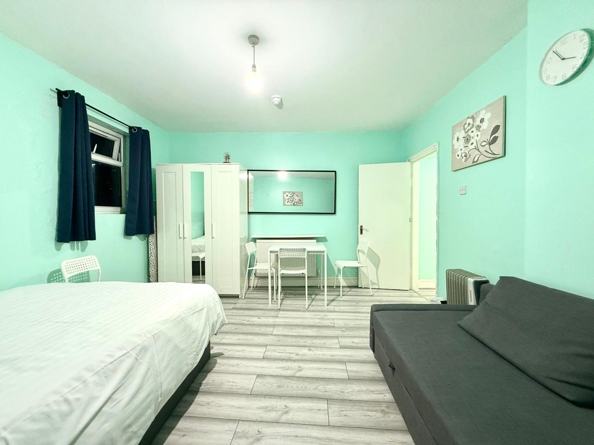The Little Guest House London Exterior photo